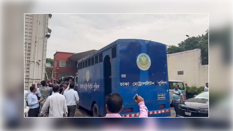 সচিবালয়ে ঢুকে বিক্ষোভ, ৫৩ শিক্ষার্থী আটক