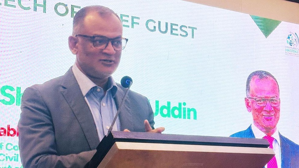 পাঁচ বছরেই দেশকে সোনার খনিতে রূপান্তর করা সম্ভব: বাণিজ্য উপদেষ্টা