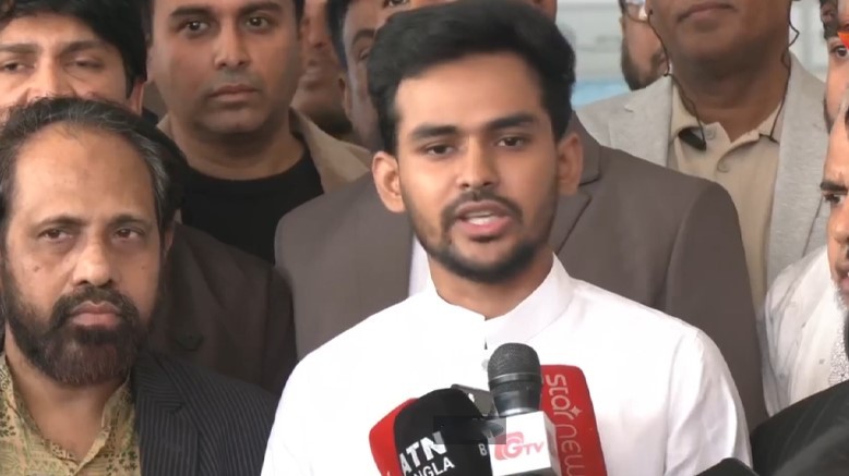 ঢাকা-১০ আসনে মনোনয়ন ফরম সংগ্রহ করলেন আসিফ মাহমুদ