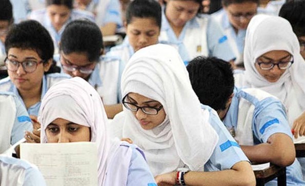 সময় বাড়ল এইচএসসি পরীক্ষার ফরম পূরণের