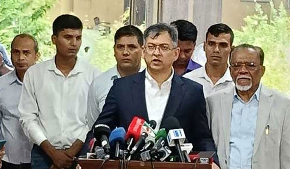 নির্বাহী বিভাগের ক্ষমতা খর্ব হলে রাষ্ট্র পরিচালনায় ভারসাম্য নষ্ট হবে : সালাহউদ্দিন