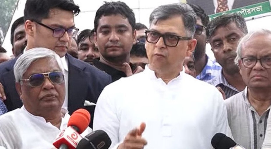 ‘তারেক রহমানের দেশে ফিরতে অল্প কিছুদিন সময় লাগবে’