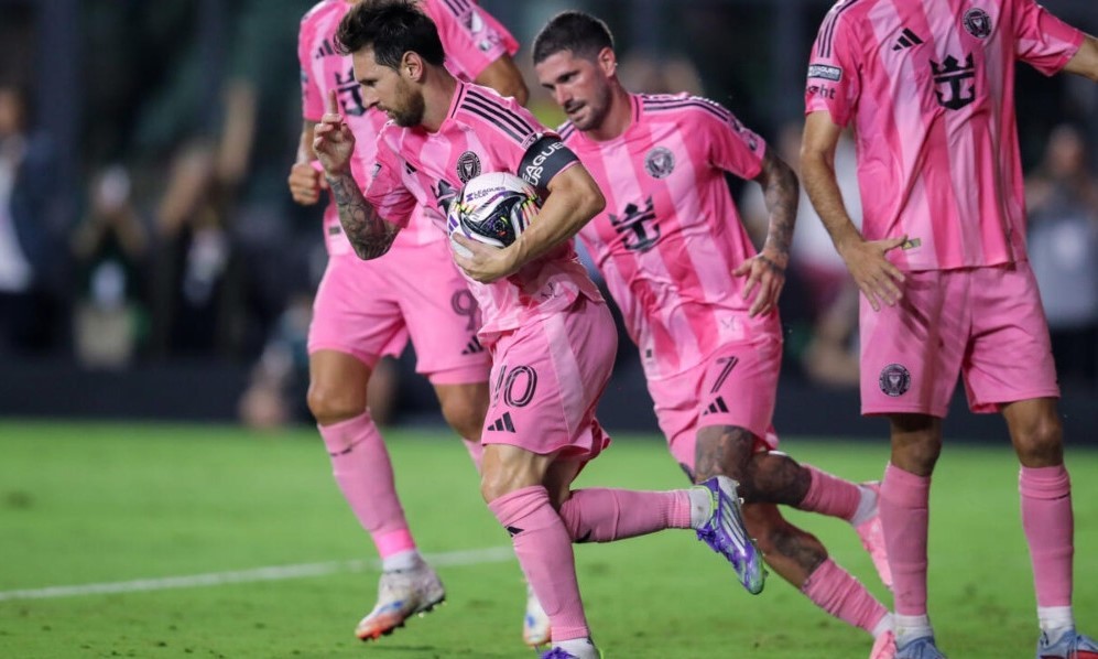 মেসির জোড়া গোলে মায়ামি ফাইনালে