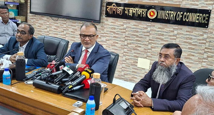 বাংলাদেশি পণ্যে যুক্তরাষ্ট্র যৌক্তিক শুল্ক নির্ধারণ করবে: উপদেষ্টা