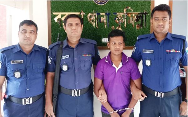 শিশু হত্যা করে মাটি চাপা, অত:পর মূল ঘাতক আটক